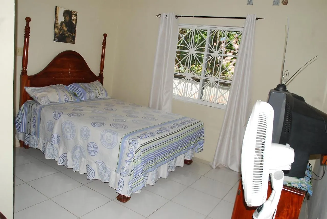 Casa De Montego Bay Guesthouse 0*,